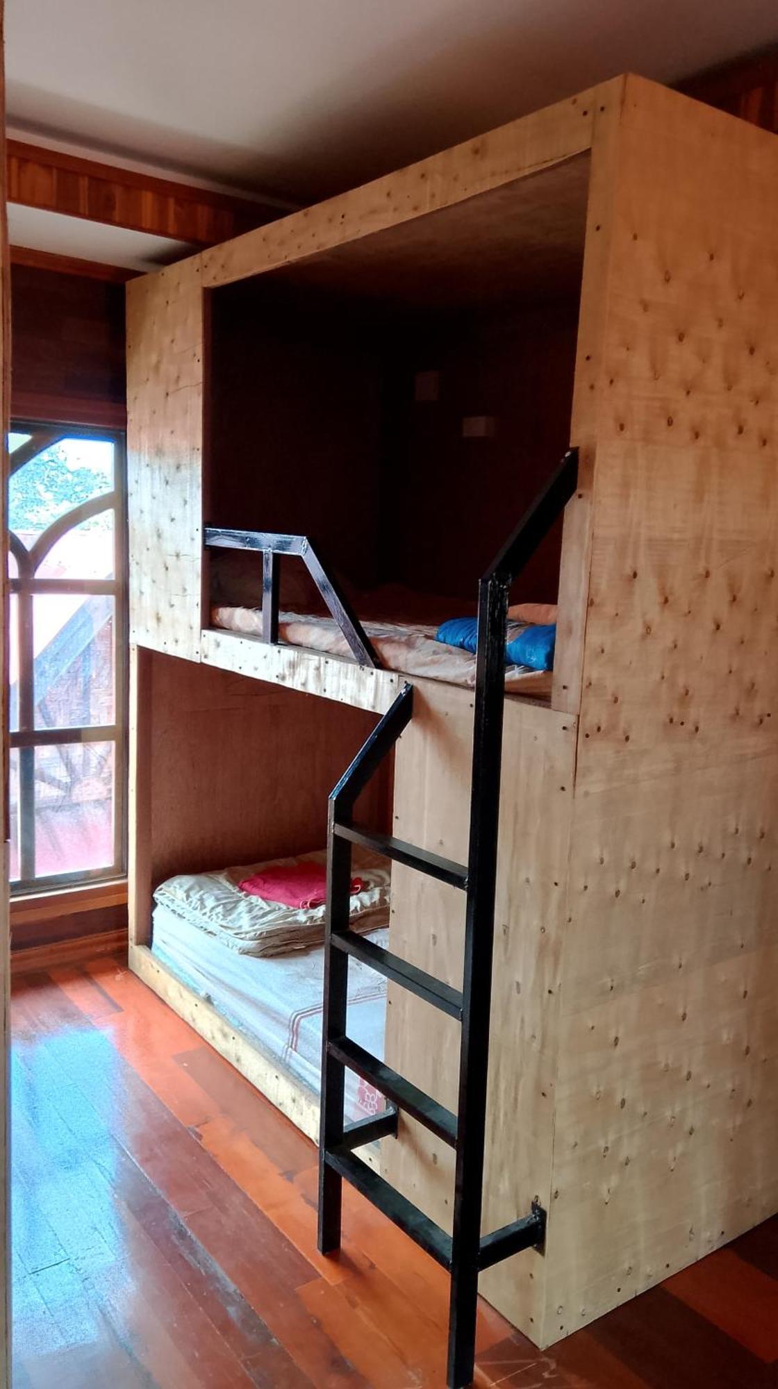 Tibet Restaurant And Hostel Nakasong エクステリア 写真